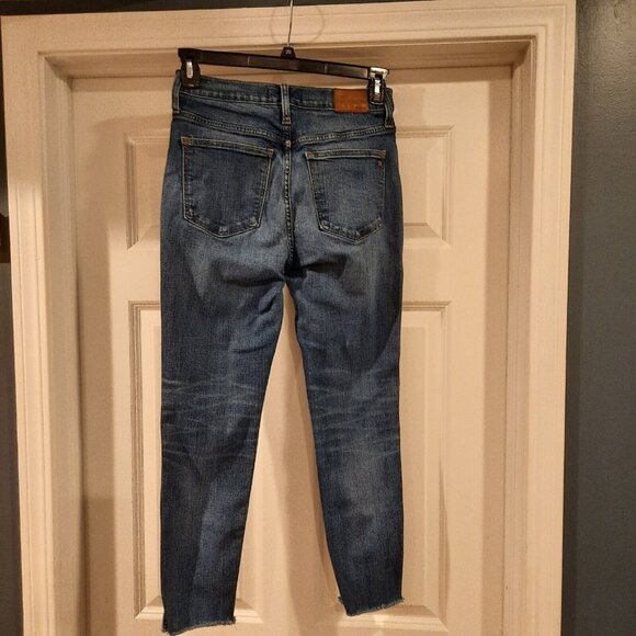 Madewell Jeans Womens 28 High Rise Skinny 10" Tulip Raw Hem‎ Ankle Distressed - Picture 3 of 13